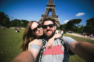 eiffel tower selfie